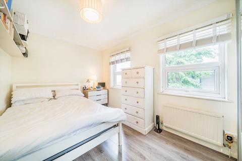 undefined, Chestnut Close, London SW16