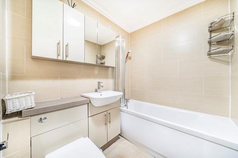 undefined, Chestnut Close, London SW16