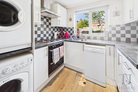 3 bedroom semi-detached house for sale, Savages Road, Ruddington, Nottingham