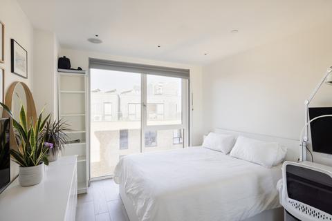 3 bedroom apartment for sale, Taper Building, Long Lane, London SE1