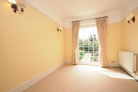 6 bedroom detached house to rent, Moor Park,  Northwood,  HA6