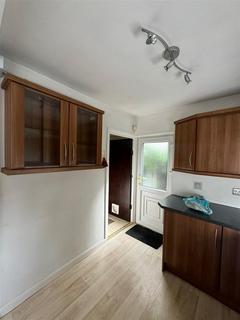 3 bedroom semi-detached house to rent, Portland Road, Walsall
