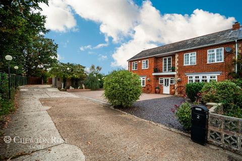 undefined, Bracknell Road, BRACKNELL