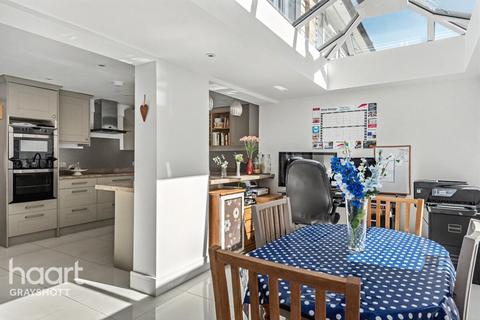4 bedroom semi-detached house for sale, Clovelly Drive, Hindhead