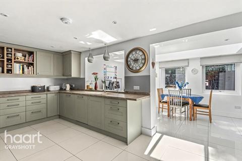 4 bedroom semi-detached house for sale, Clovelly Drive, Hindhead