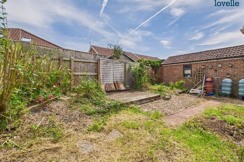 undefined, Tennyson Close, Caistor, LN7