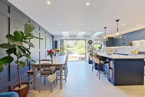 4 bedroom detached house for sale, Castle Avenue, Broadstairs CT10