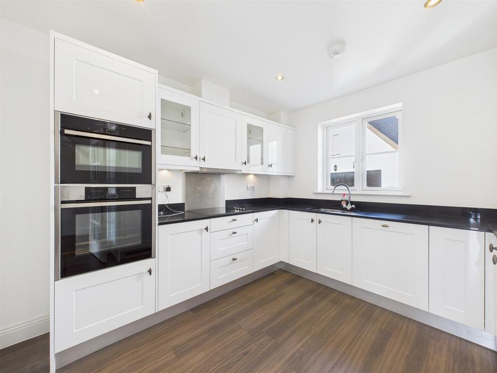 CAM05469 G0-PR0012-STILL002.jpg