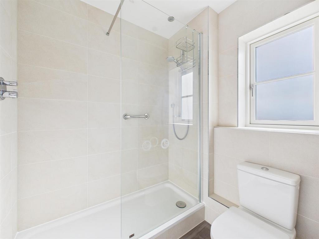 CAM05469 G0-PR0012-STILL019.jpg