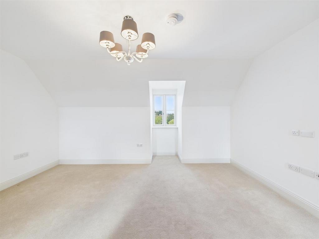 CAM05469 G0-PR0012-STILL028.jpg