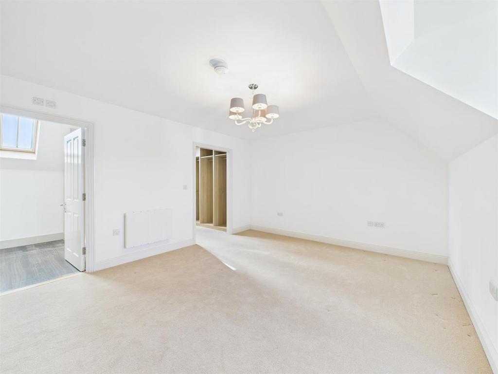 CAM05469 G0-PR0012-STILL029.jpg