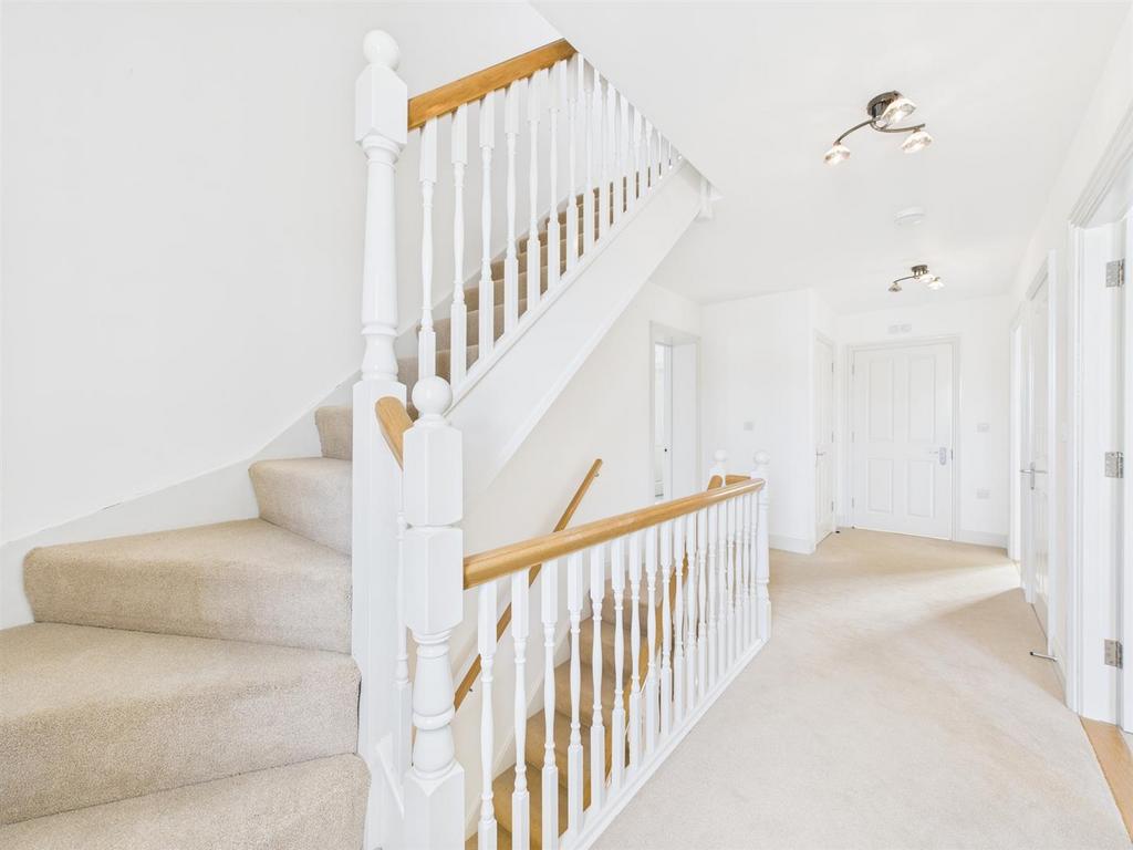 CAM05469 G0-PR0012-STILL027.jpg