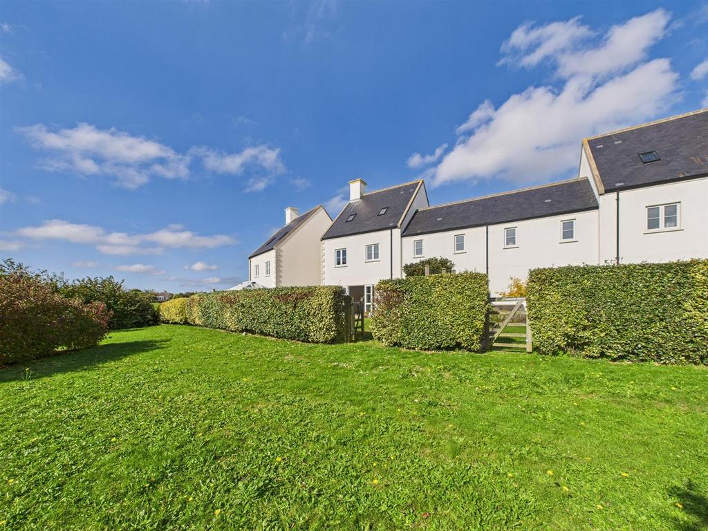 CAM05469 G0-PR0012-STILL015.jpg