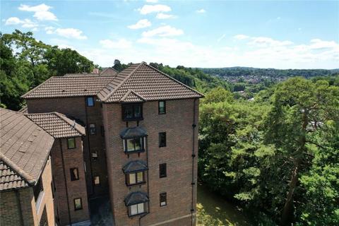 2 bedroom apartment for sale, Twycross Road, Godalming, Surrey, GU7 2QT