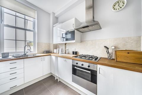 2 bedroom apartment for sale, Cedar Court Road, Gloucestershire GL53