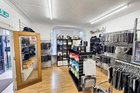 undefined, Salford M7