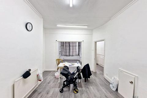 3 bedroom semi-detached house for sale, Salford M7