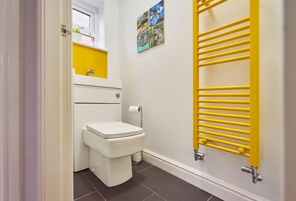 Downstairs WC-001.jpg