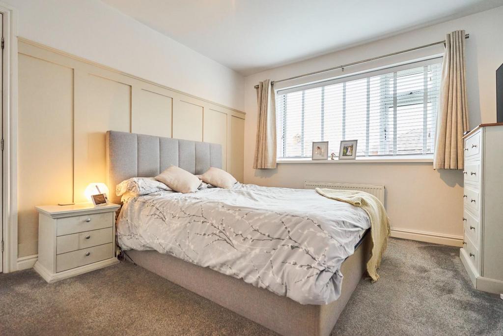 Bedroom1-004.jpg