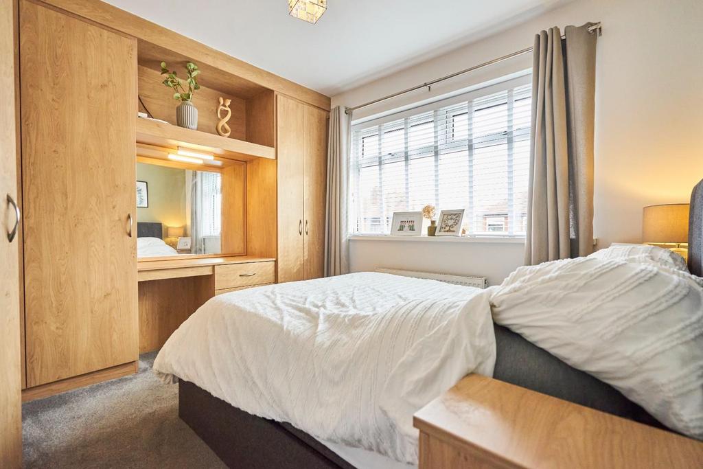 Bedroom2-001.jpg
