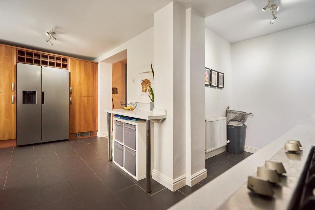 Kitchen-012.jpg
