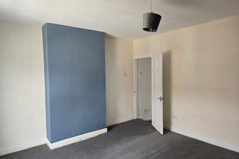 2 bedroom terraced house to rent, Bolton BL3