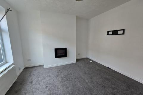 2 bedroom terraced house to rent, Bolton BL3
