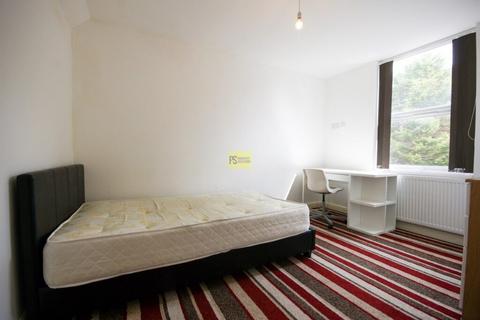 6 bedroom terraced house to rent, Dawlish Road, Birmingham B29