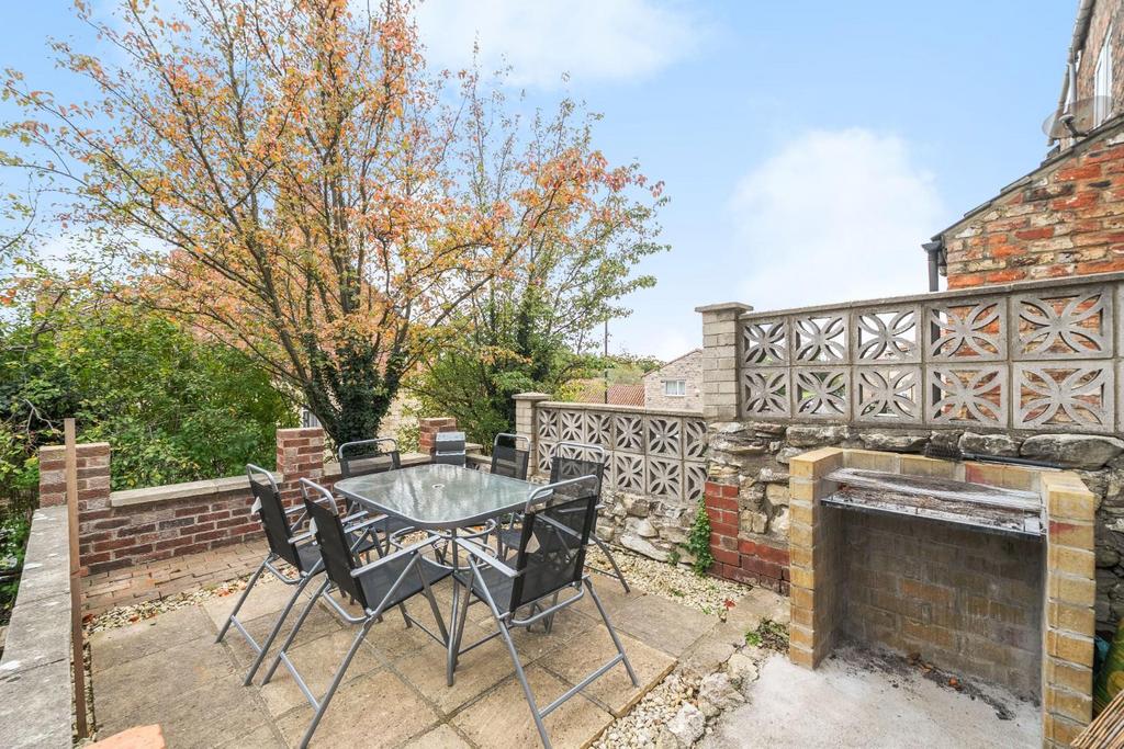 Garden seating area.jpg