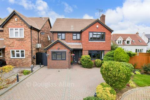 4 bedroom detached house for sale, Wakes Colne, Wickford, Essex