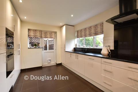 4 bedroom detached house for sale, Wakes Colne, Wickford, Essex