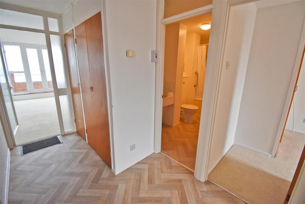 Hallway.jpg