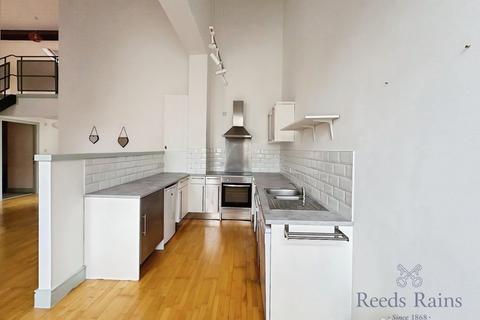 2 bedroom apartment to rent, Sweeting Street, Merseyside L2