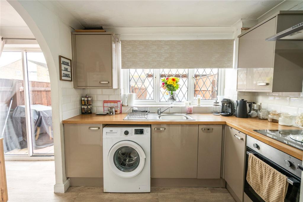 Kitchen (2)
