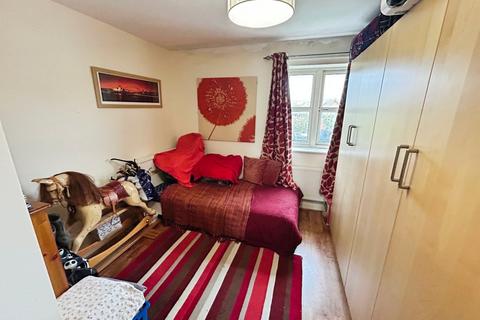 49 The Green, Rotherham, S60 3AD