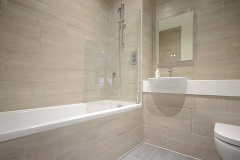 2 bedroom flat to rent, Century Court, Millennium Way, Bracknell, RG12