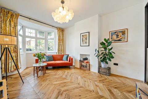 4 bedroom semi-detached house for sale, Eylewood Road, London, SE27