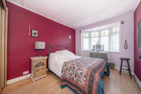 undefined, Saxon Avenue, Feltham TW13