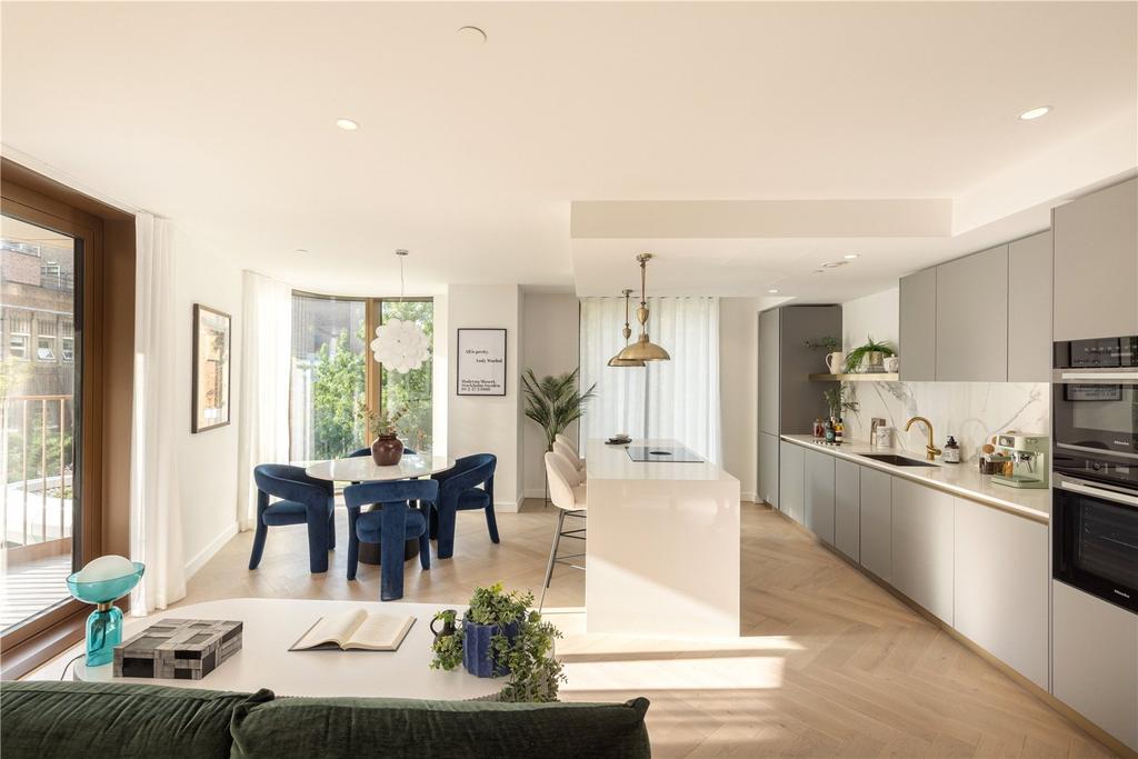 Kitchen/Dining Area