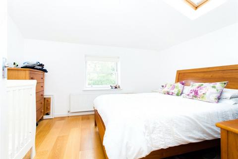 undefined, Victoria Park Road, South Hackney, London, E9