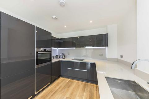 2 bedroom flat to rent, Greenside Road, London W12