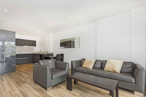 2 bedroom flat to rent, Greenside Road, London W12