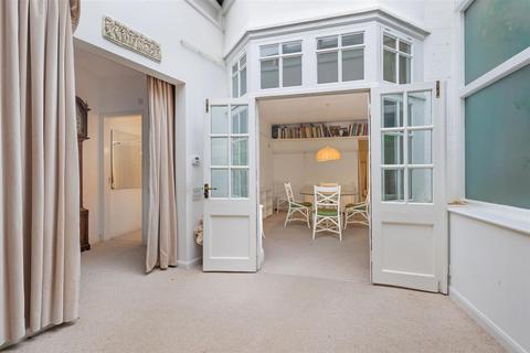 3 bedroom terraced house for sale, Waterside, Stratford-Upon-Avon CV37