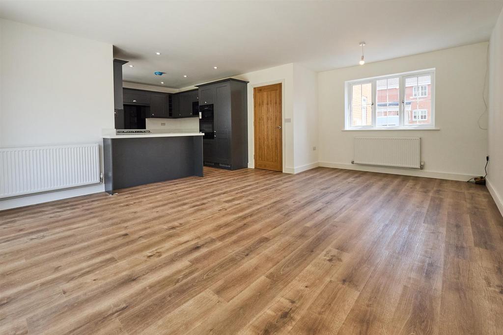Living/Dining Area