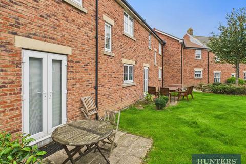 2 bedroom terraced house for sale, Perran Court, Moor Road, Filey