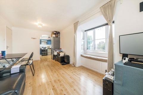 1 bedroom flat to rent, Stubbs Drive, London SE16
