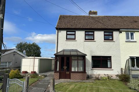 3 bedroom semi-detached house to rent, Heol Y Maes, Carmarthenshire SA40