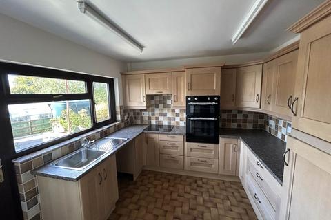 3 bedroom semi-detached house to rent, Heol Y Maes, Carmarthenshire SA40