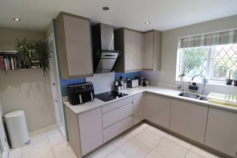 4 bedroom detached house for sale, The Lawns, Stevenage, Hertfordshire, SG2