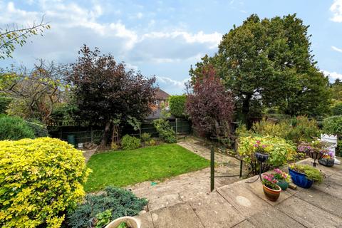 5 bedroom detached house for sale, Rivergreen Crescent, Nottingham NG9